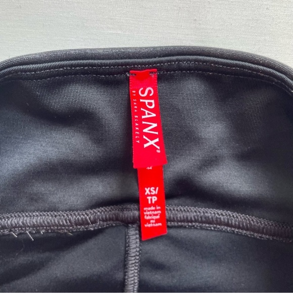 Spanx Faux Leather Leggings Size XS - Picture 7 of 10